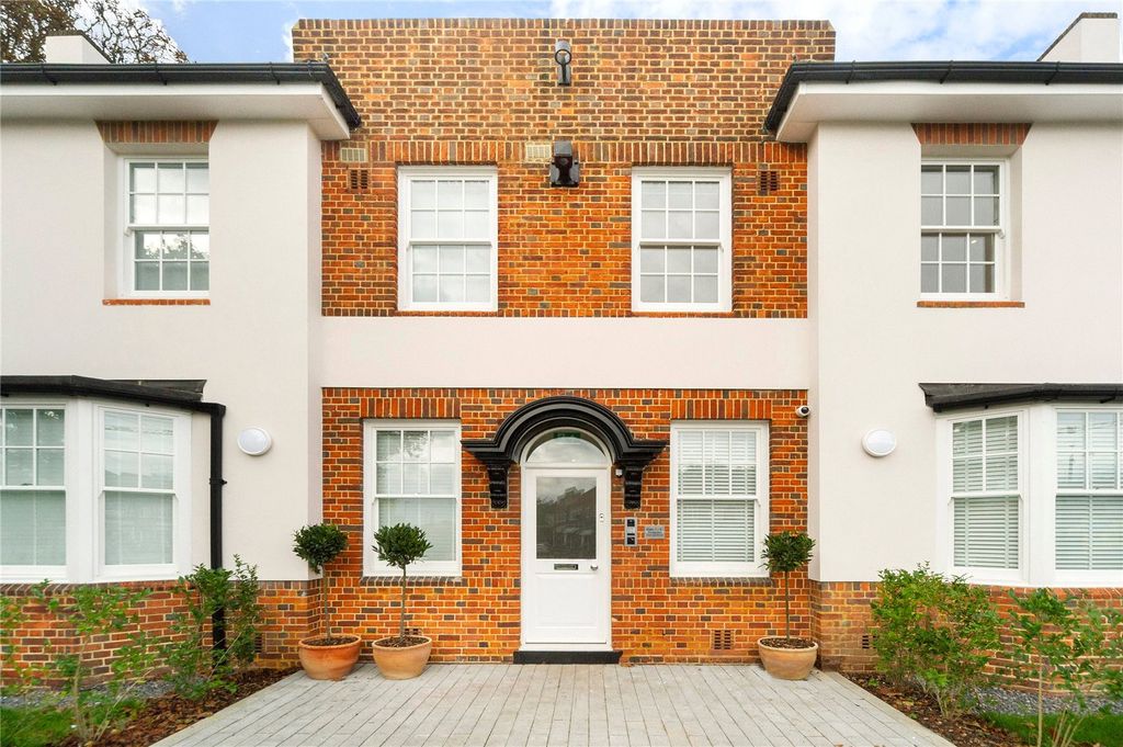 Property photo 2 of 6