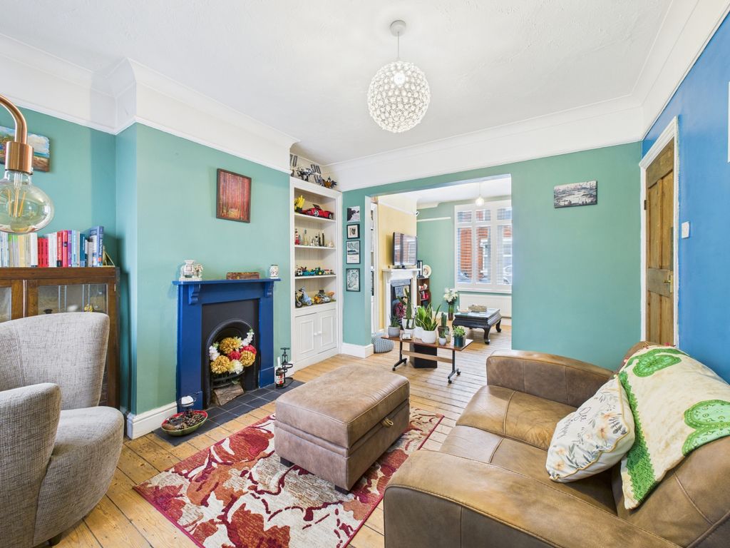 Property photo 3 of 10 Diner