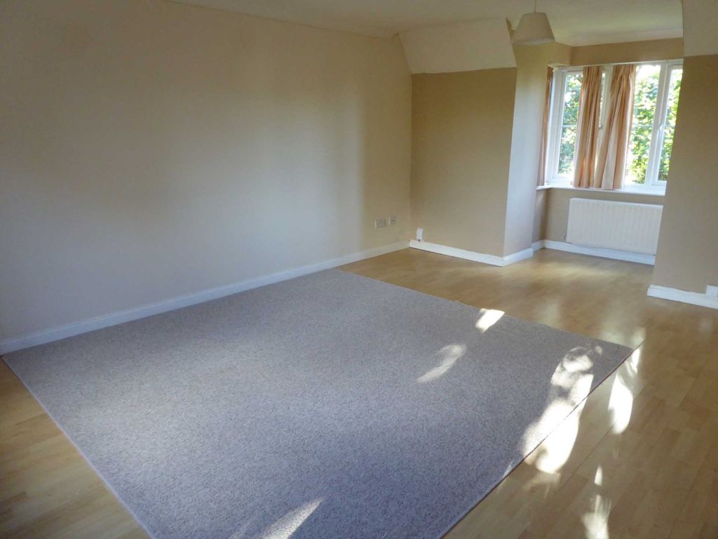 Property photo 3 of 8 5418092