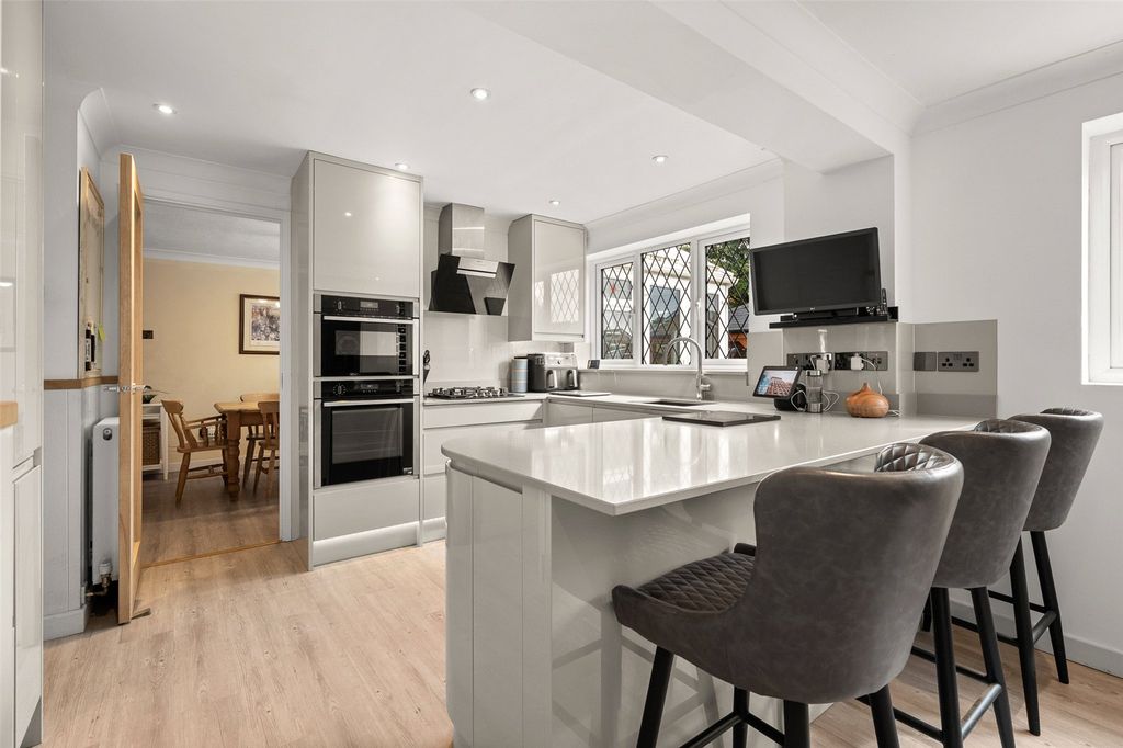 Property photo 2 of 18 Picture No. 19