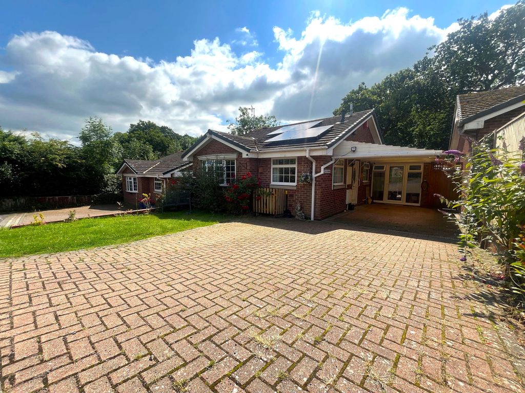 Property photo 1 of 26