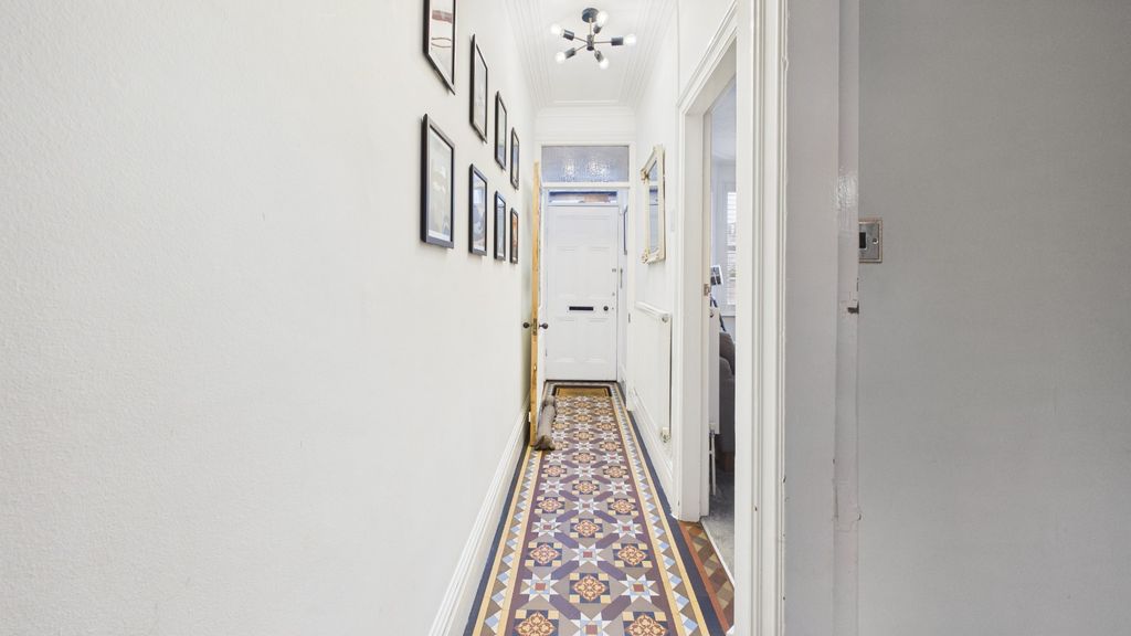 Property photo 3 of 31 45876610