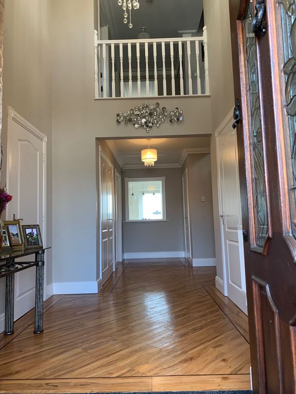 Property photo 3 of 34