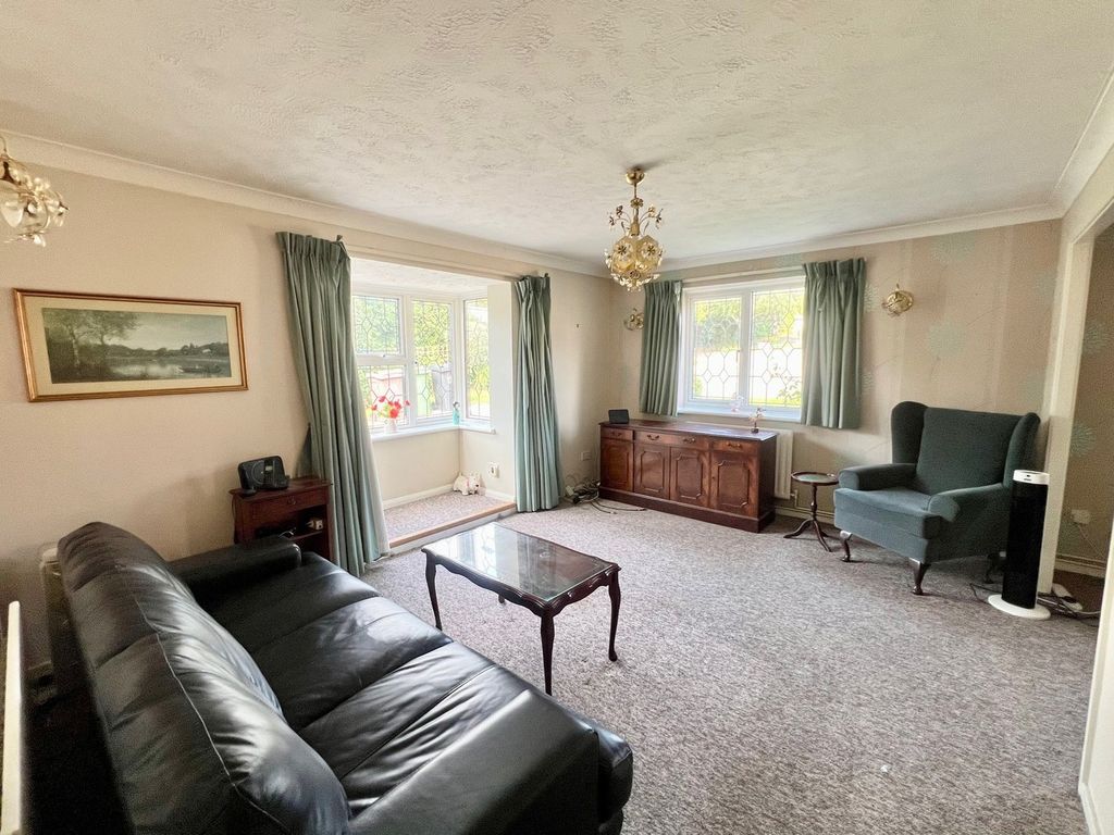 Property photo 3 of 14