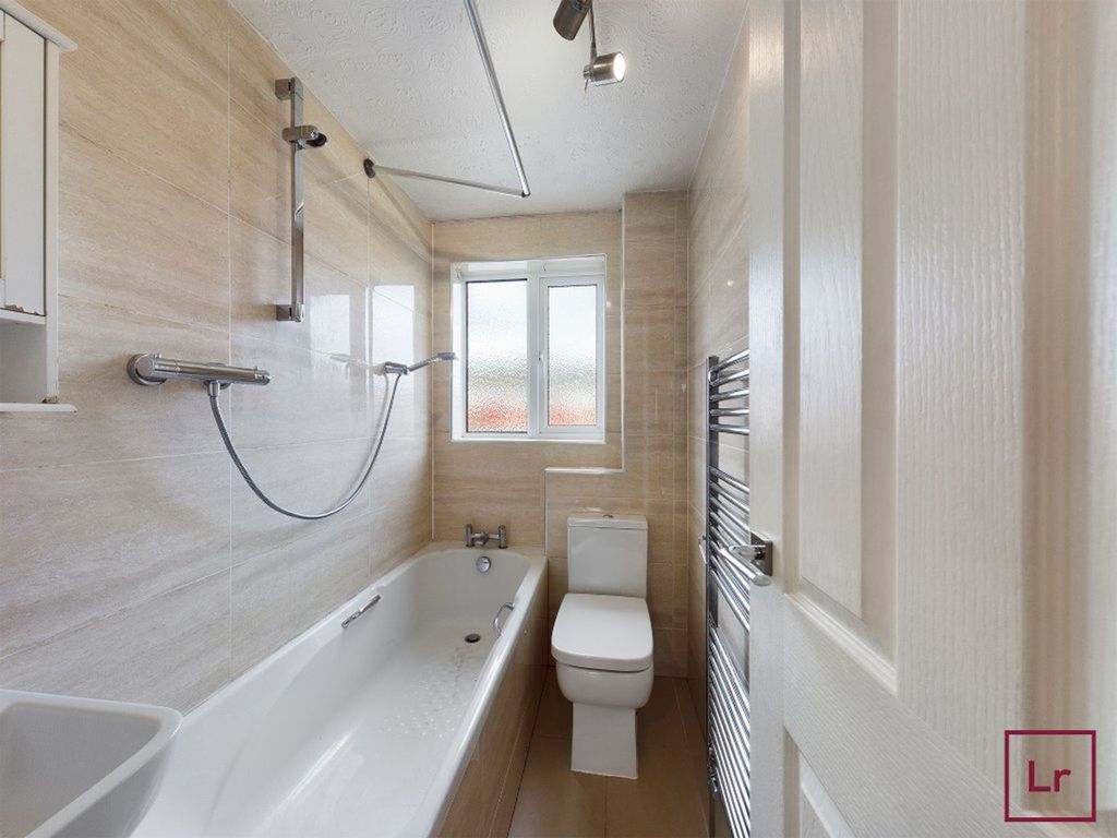 Property photo 3 of 11 Picture No. 26