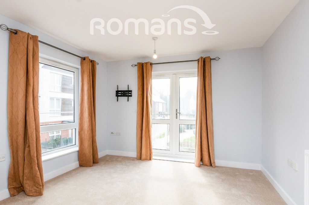 Property photo 2 of 10 Picture No. 03