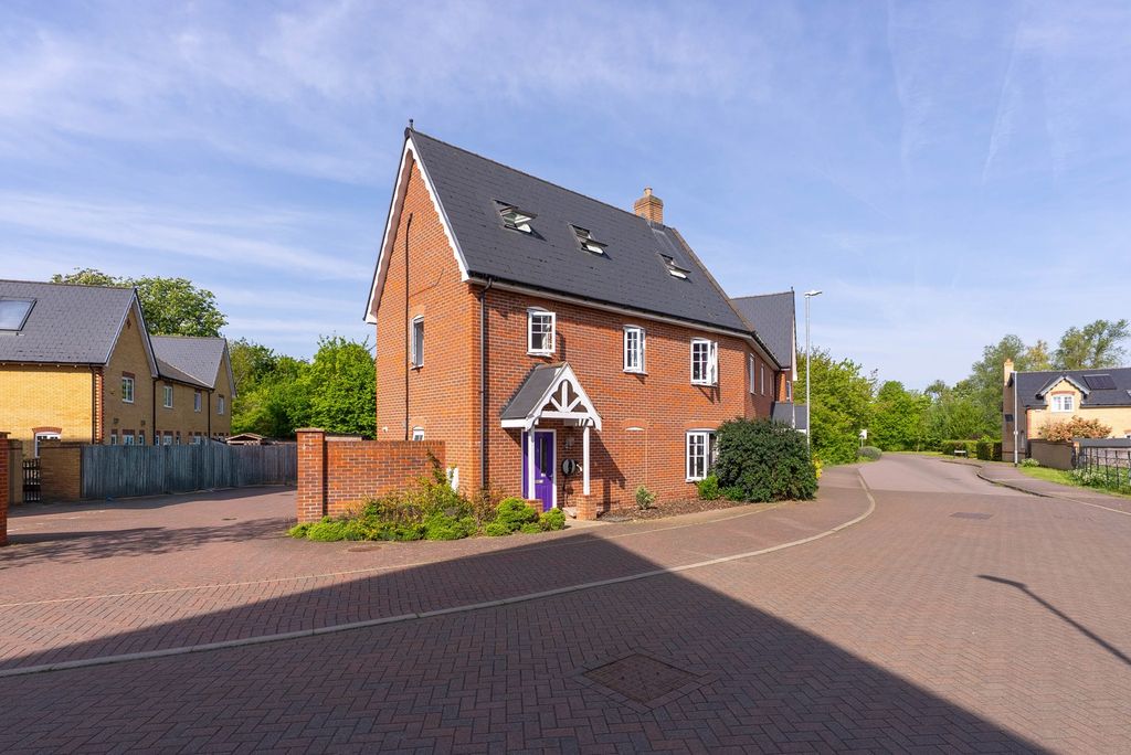 Property photo 2 of 33