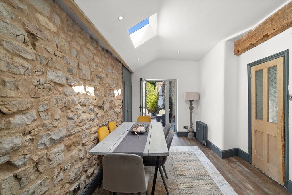 Property photo 1 of 55