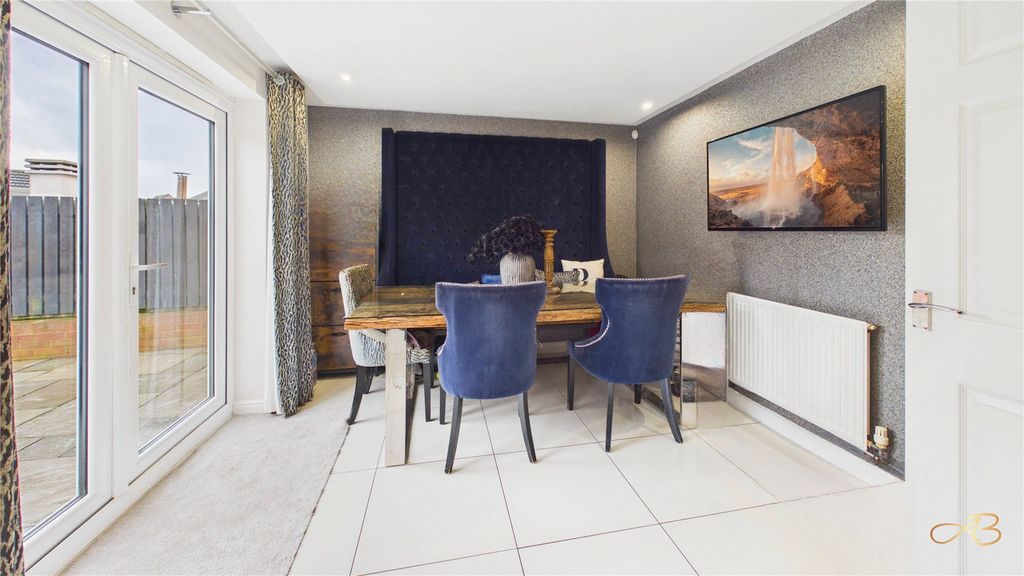 Property photo 3 of 23 Picture No. 29