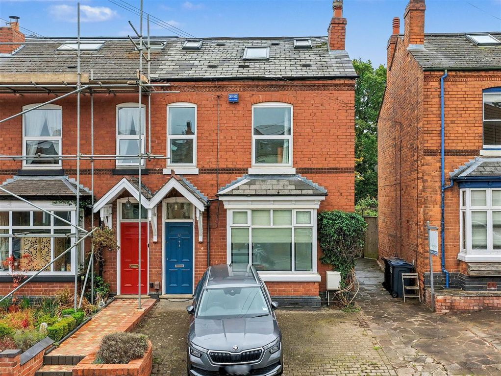 Property photo 2 of 32 Front.Jpg