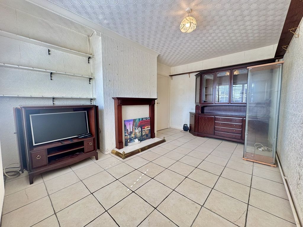 Property photo 2 of 14 Not Specified
