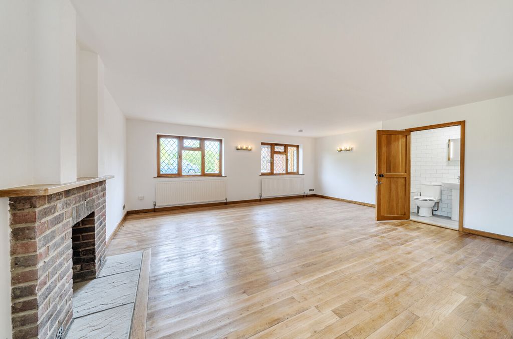 Property photo 2 of 24 1457658-3-6A0c5Eb...