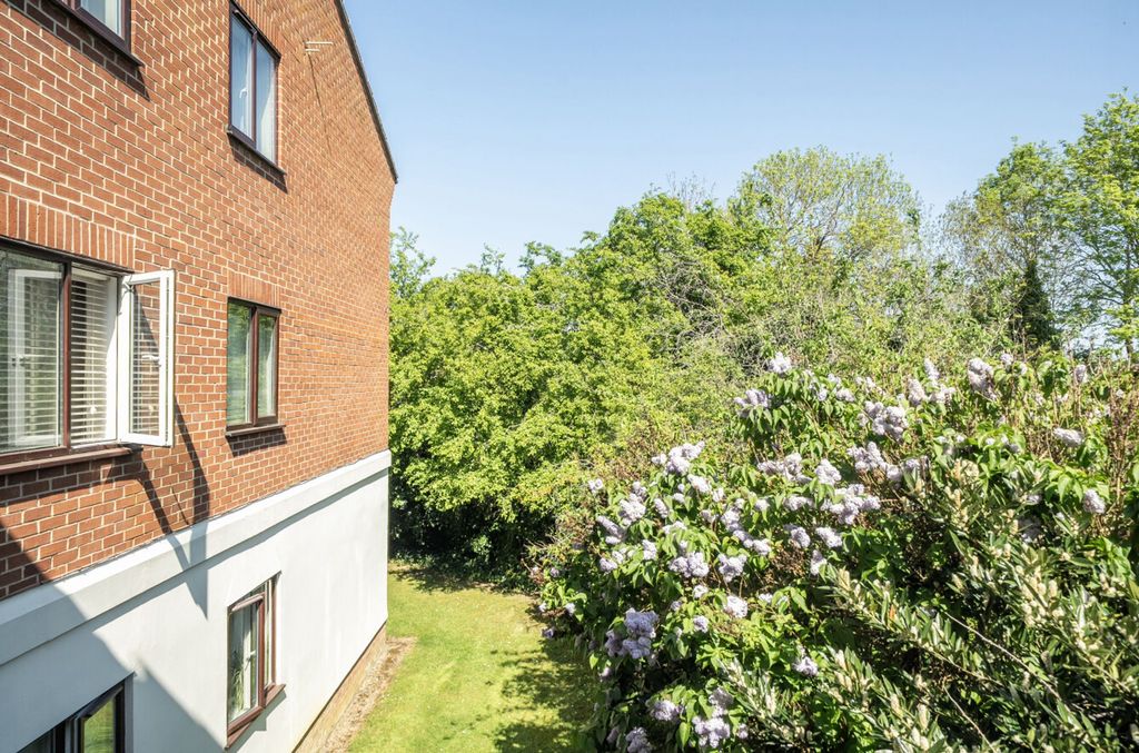 Property photo 2 of 20 1432208-15-69Ef44...