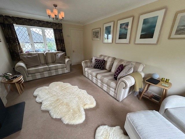 Property photo 2 of 11