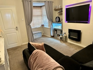 Property photo 2 of 11 Lounge