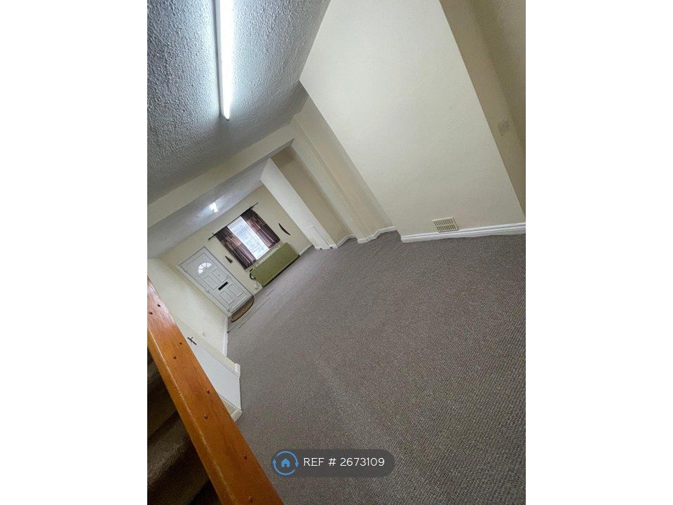 Property photo 1 of 11 Lounge