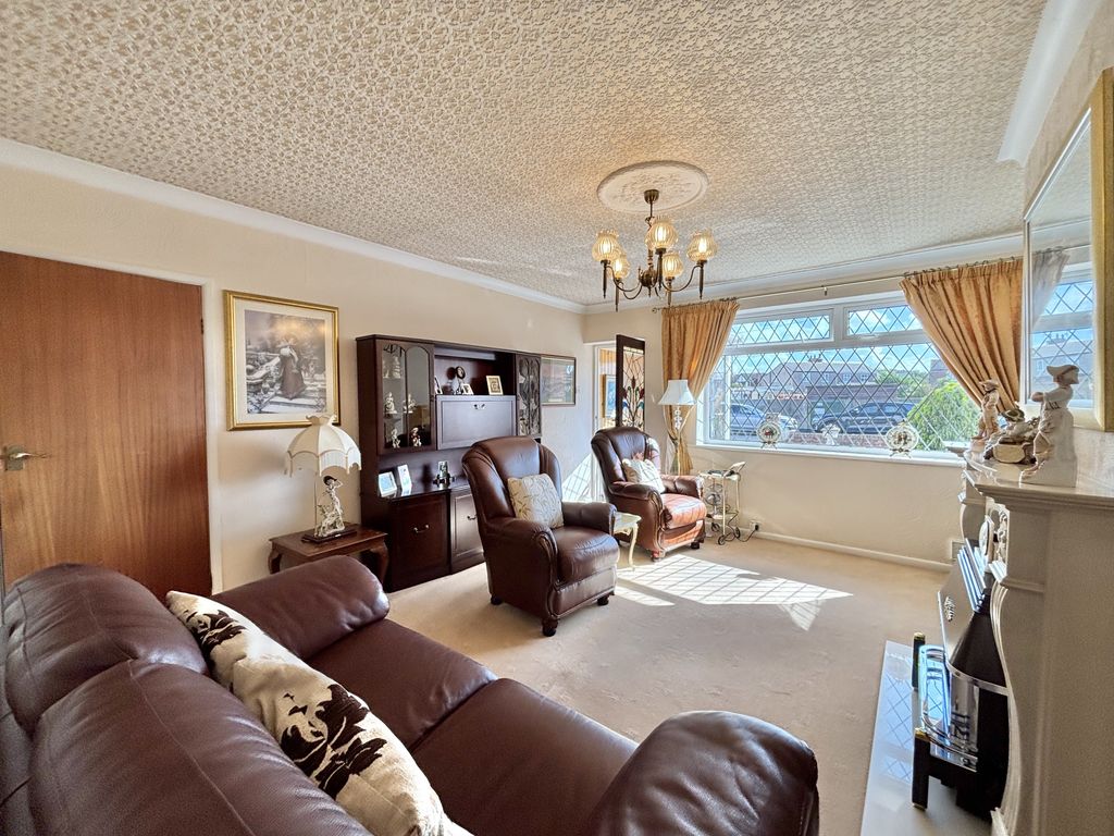 Property photo 3 of 24