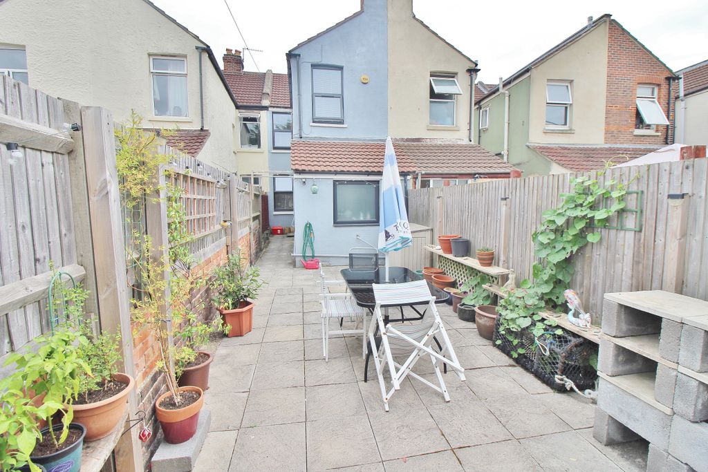 Property photo 3 of 13