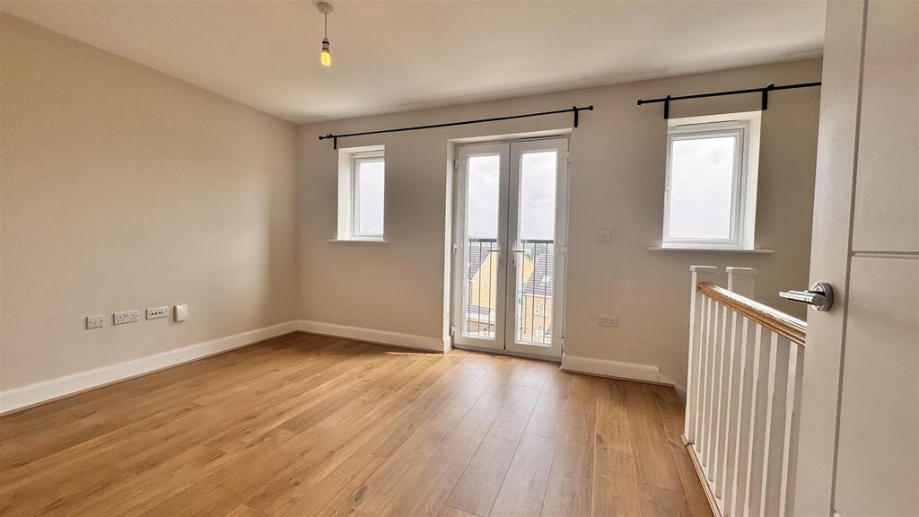 Property photo 3 of 21 Img_8835