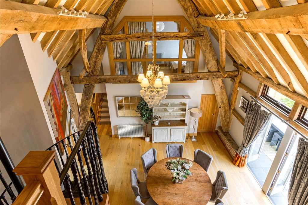 Property photo 2 of 17 Mezanine