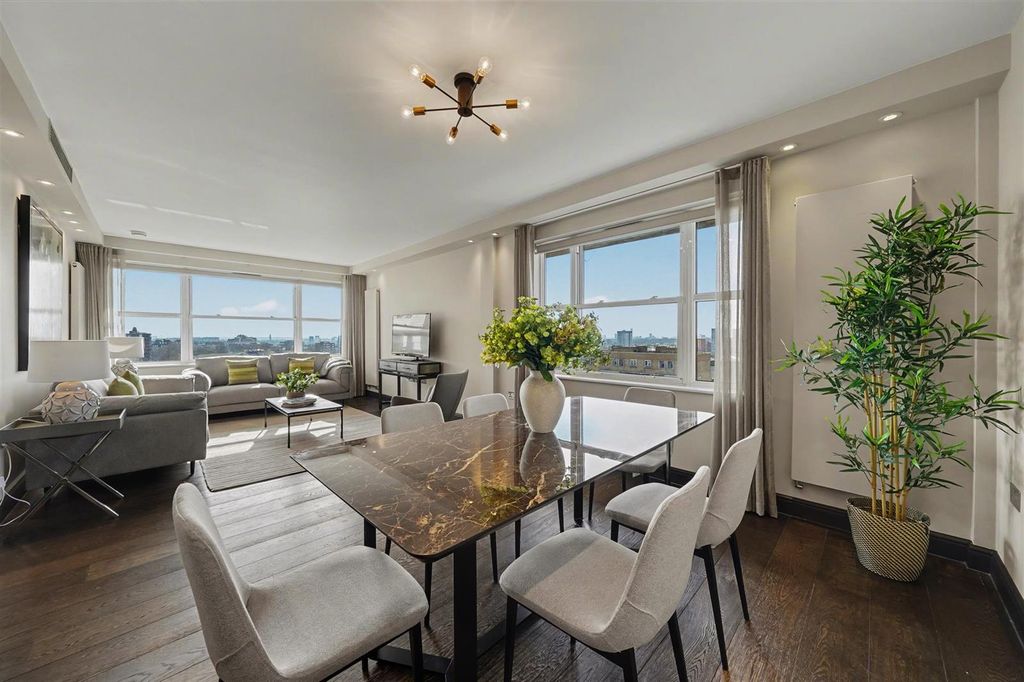 Property photo 1 of 12 Photo 0