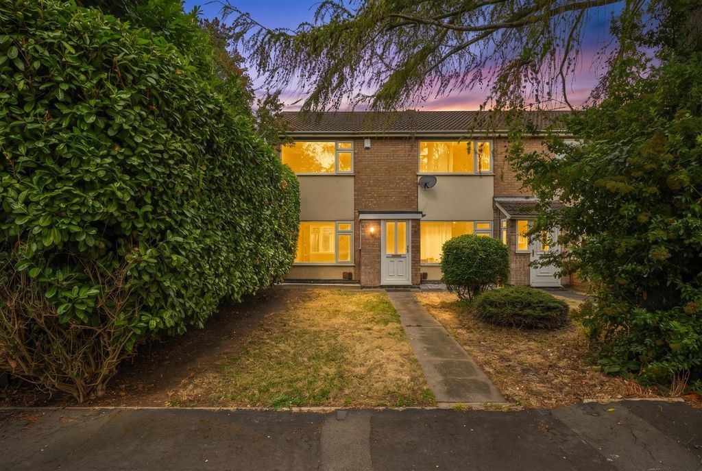 Property photo 1 of 18 Front