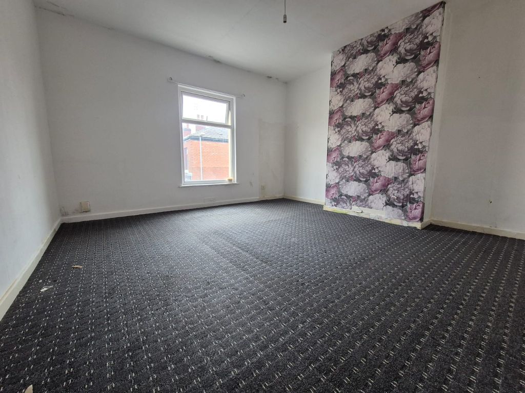 Property photo 3 of 3