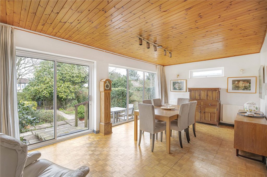 Property photo 3 of 19 Picture No. 23