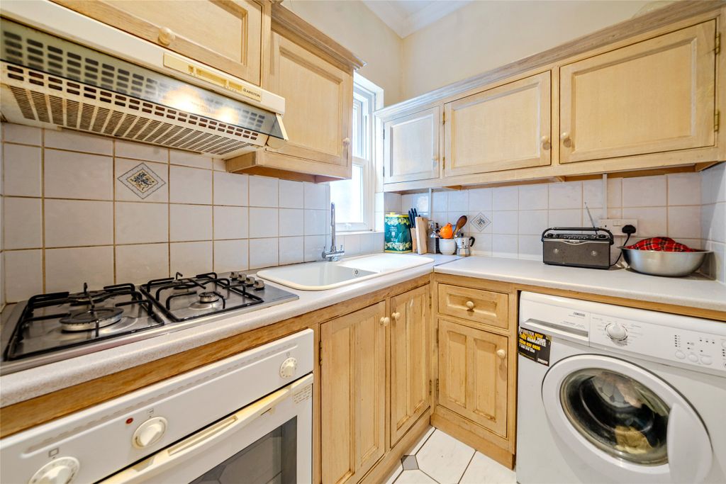 Property photo 3 of 8 Picture No. 04