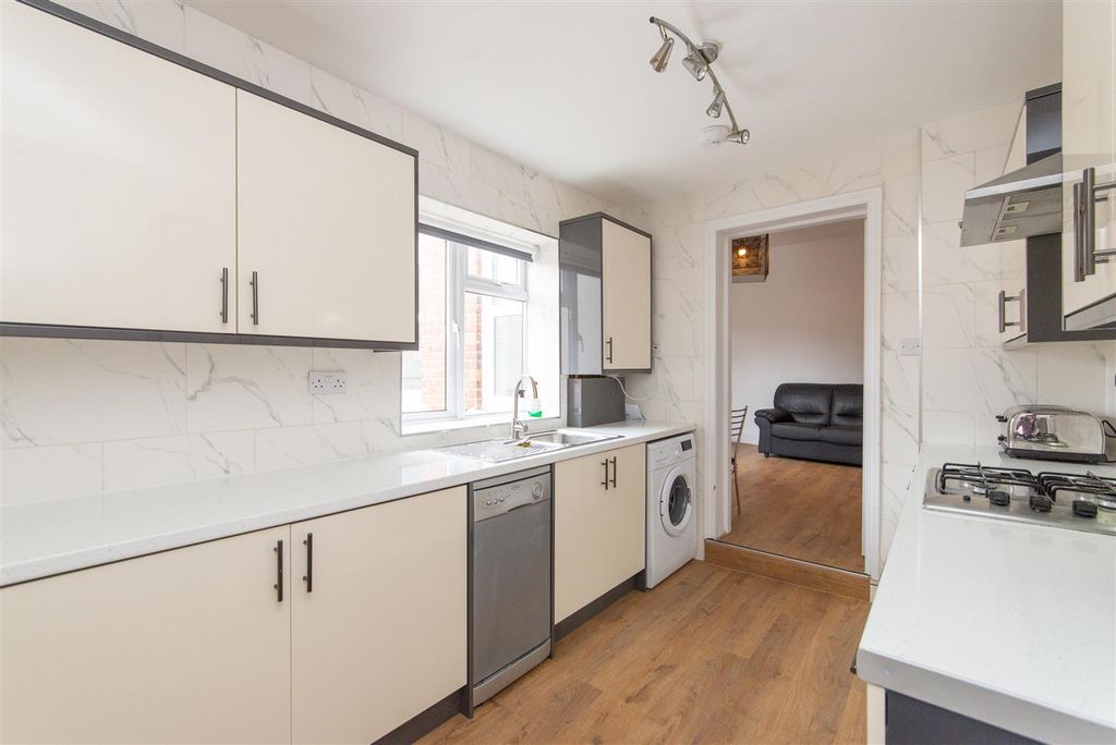 Property photo 3 of 31 Edit-8100.Jpg