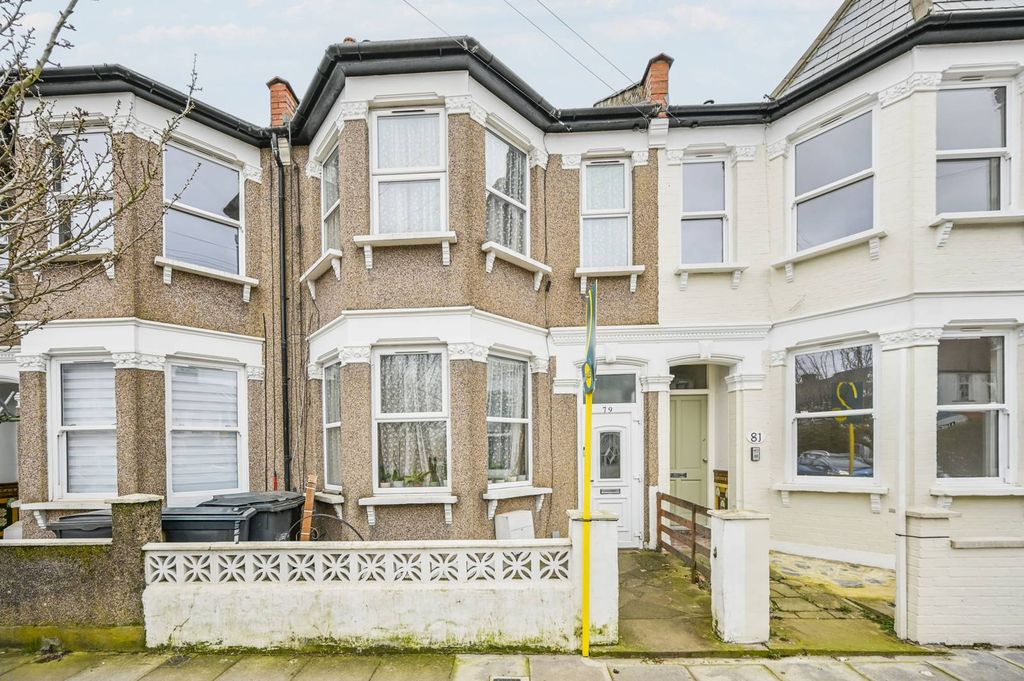 Property photo 1 of 20