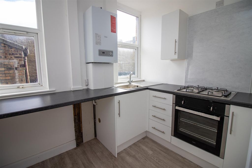 Property photo 2 of 15 Img_2031.Jpg