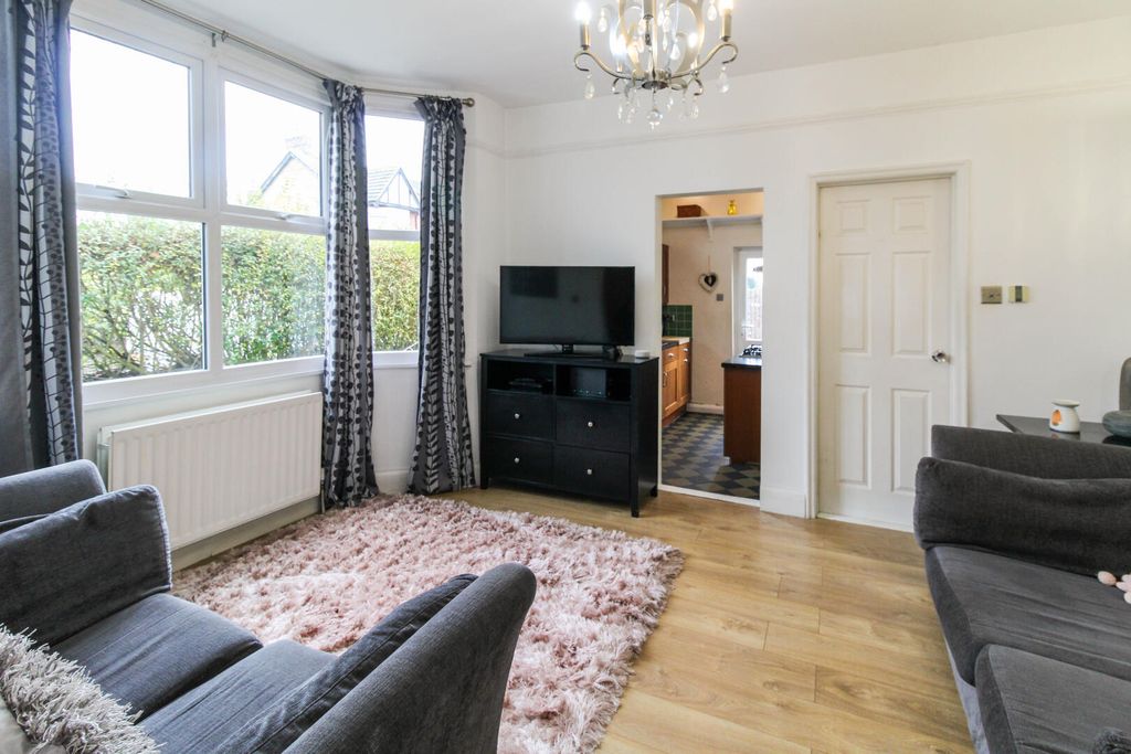 Property photo 3 of 10 Living Room