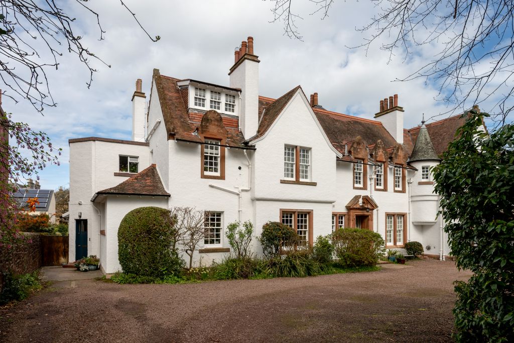 Property photo 1 of 19 Primary Property Image