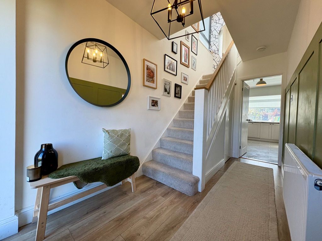 Property photo 2 of 25 Photograph 2