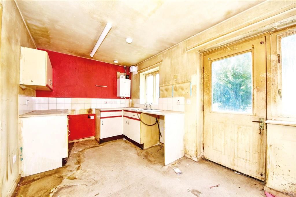 Property photo 3 of 5