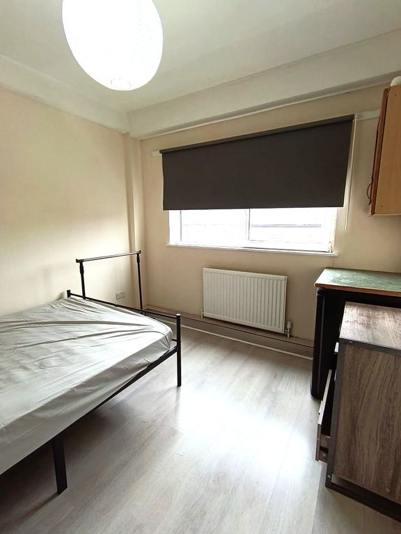 Property photo 1 of 3