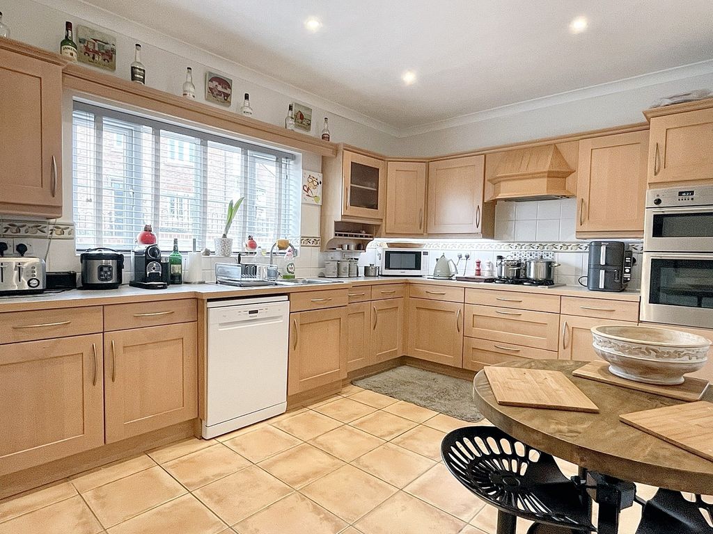 Property photo 2 of 20 Not Specified