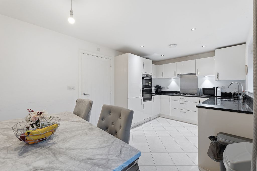 Property photo 2 of 27 P1178821