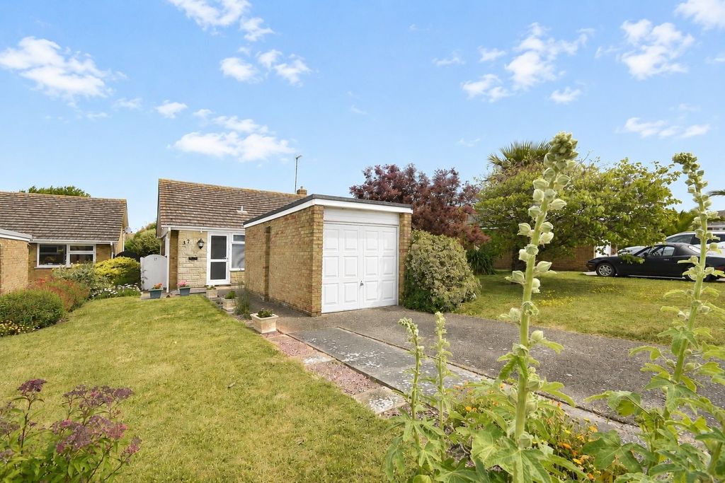 Property photo 3 of 18