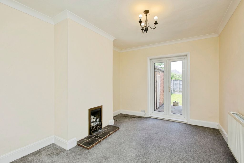 Property photo 3 of 18 Pbox-Img.Jpg