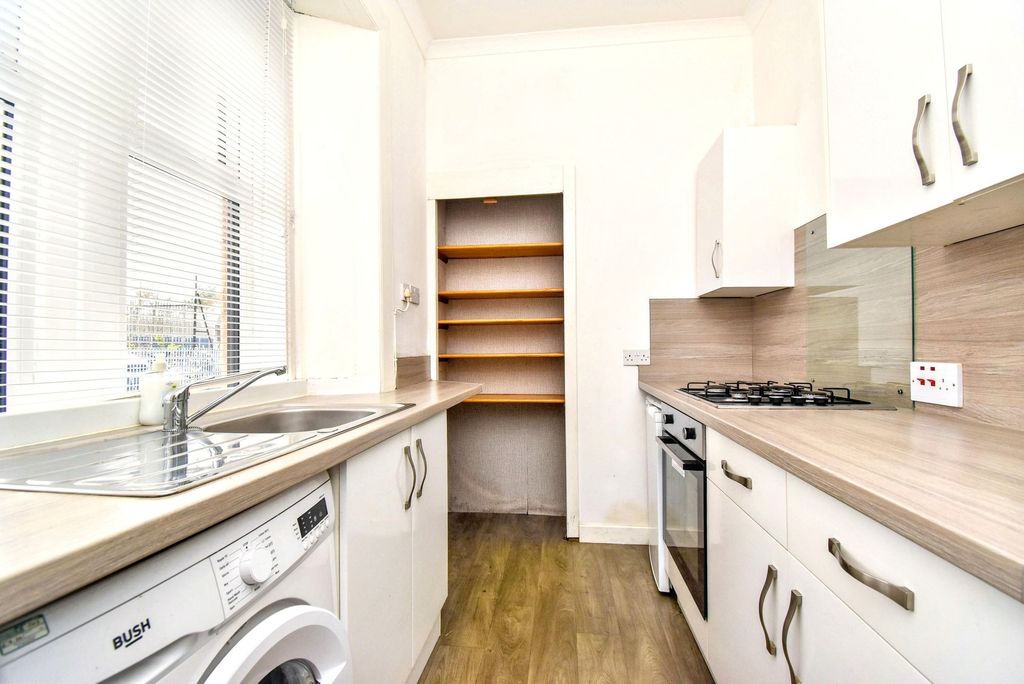 Property photo 2 of 8 Kitchen Angle 1