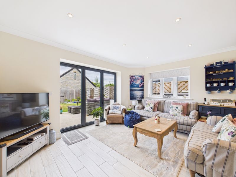 Property photo 2 of 24 Photo 16