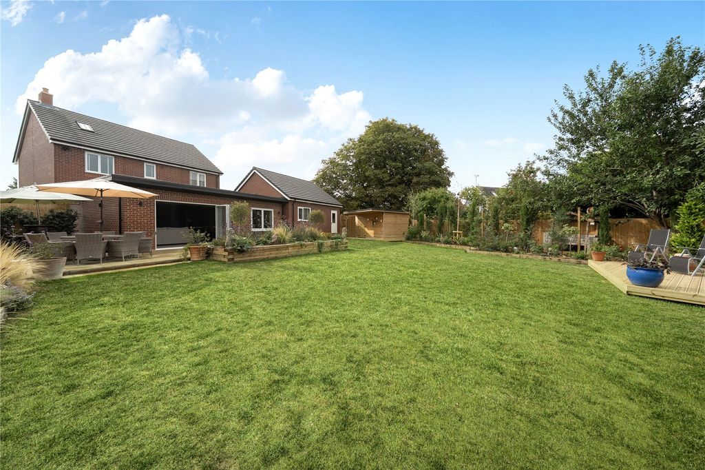 Property photo 1 of 16 Picture No. 04