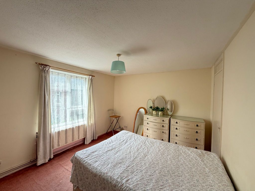Property photo 3 of 5