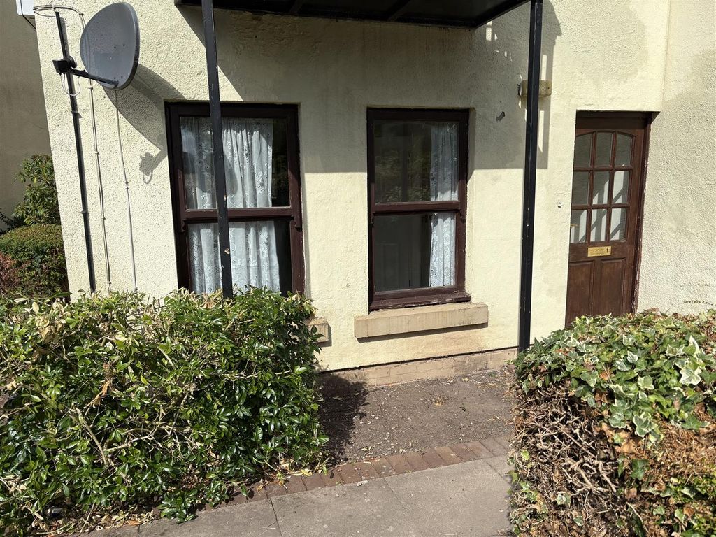 Property photo 1 of 10
