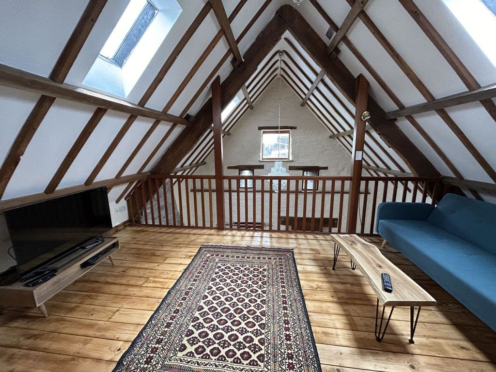 Property photo 2 of 22