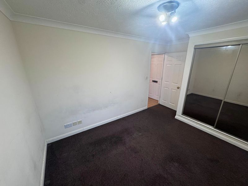 Property photo 3 of 8 Photo 3