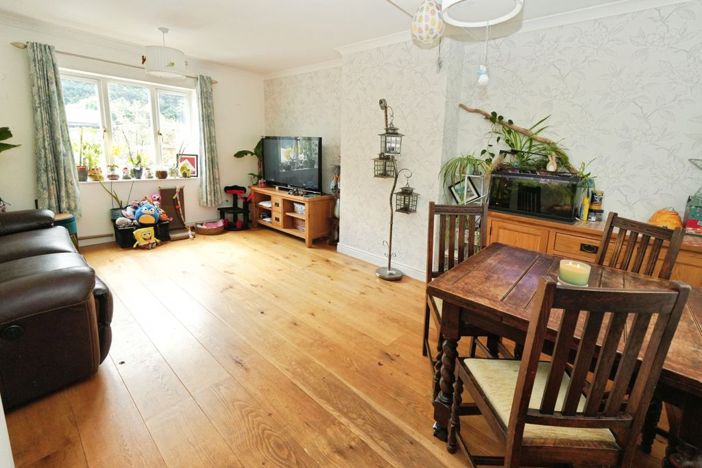 Property photo 2 of 23 Lounge/Dining Room