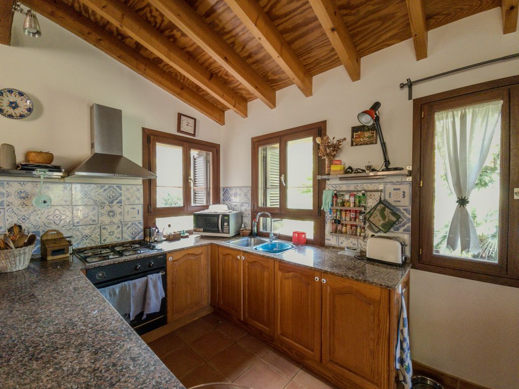 Property photo 3 of 9 Pc-111-Min.Jpg